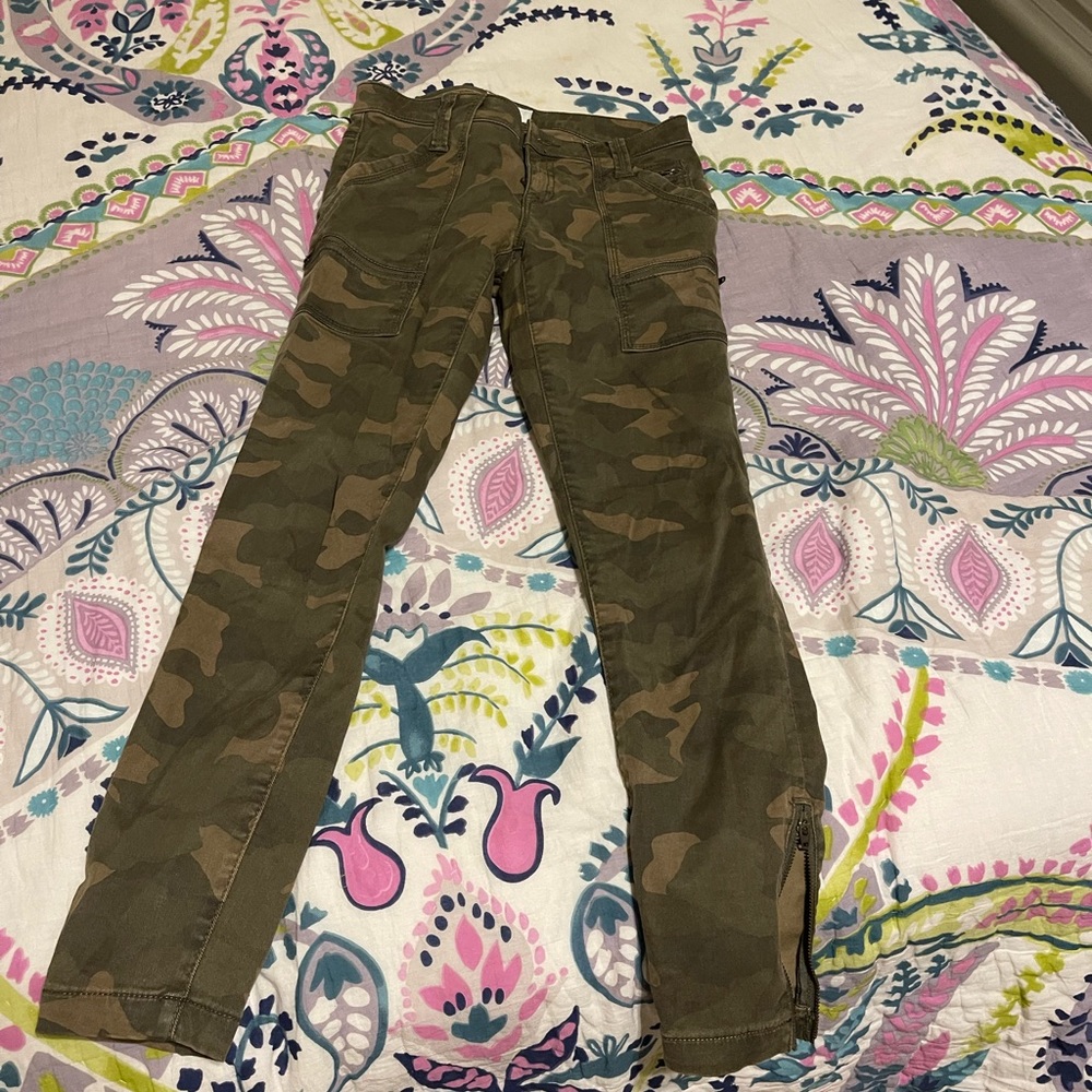 Joie pants